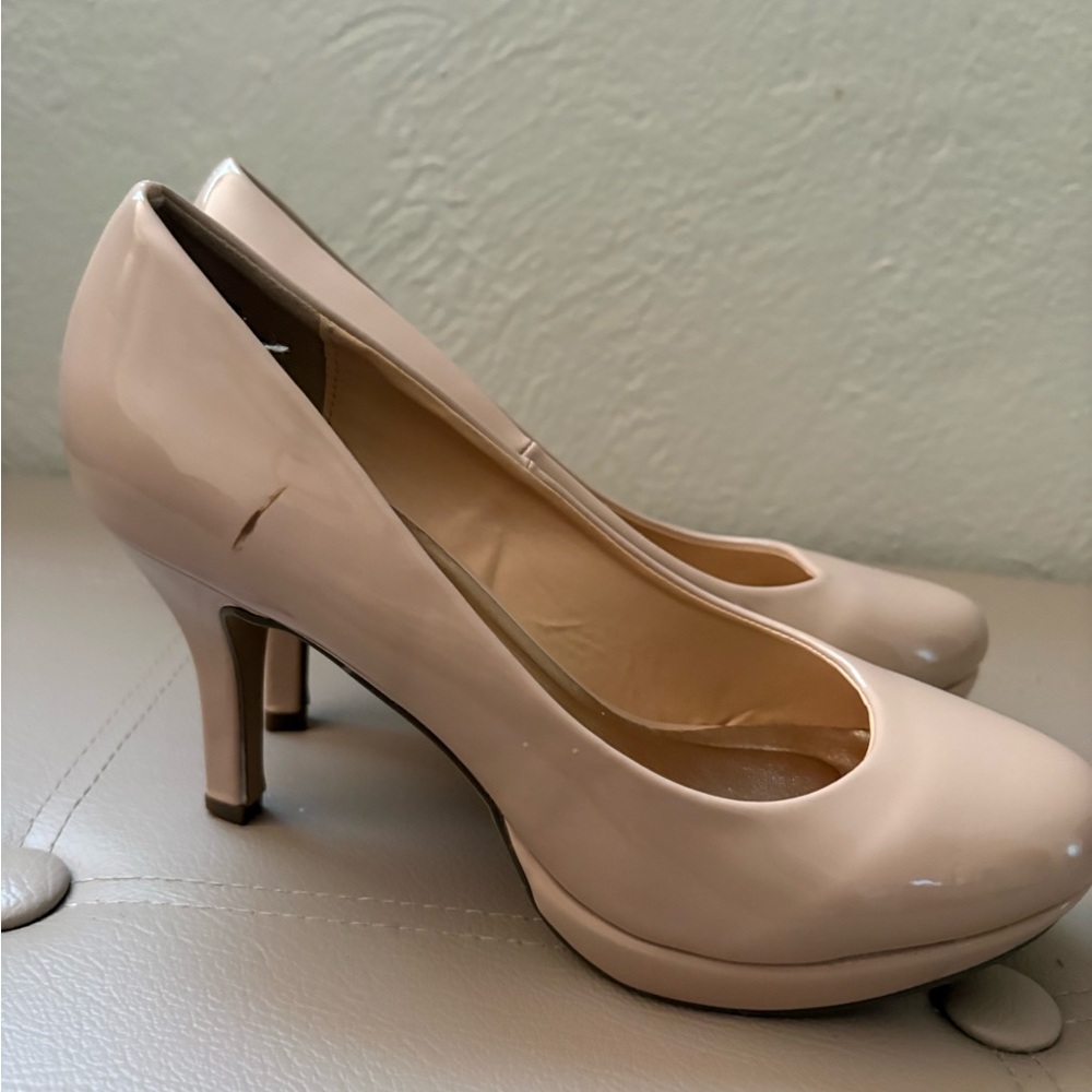Madden Girl vintage tan heels